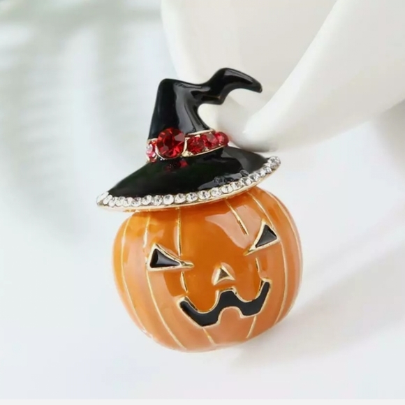 Gold plated red and white crystal Jack o lantern witch necklace/brooch - Picture 9 of 16